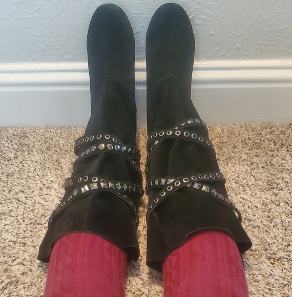 Genuine suede Aldo boots with studs - Picture 2 of 4